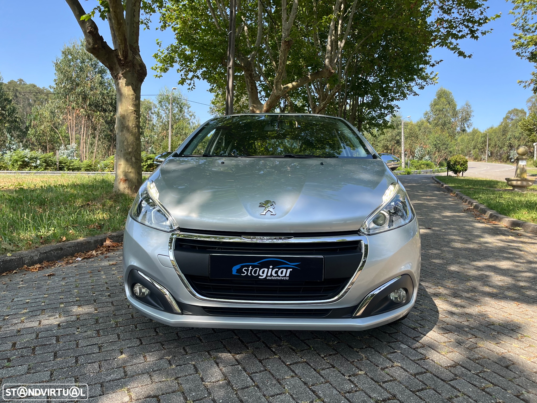 Peugeot 208 1.6 BlueHDi Style - 2