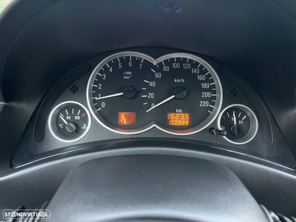 Opel Corsa 1.2 16V Cosmo Easytronic - 3