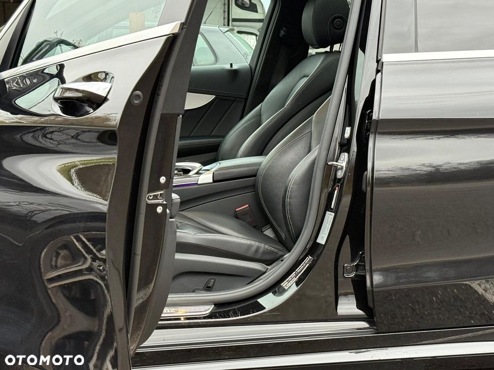 Mercedes-Benz Klasa C 200 4Matic 9G-TRONIC - 19