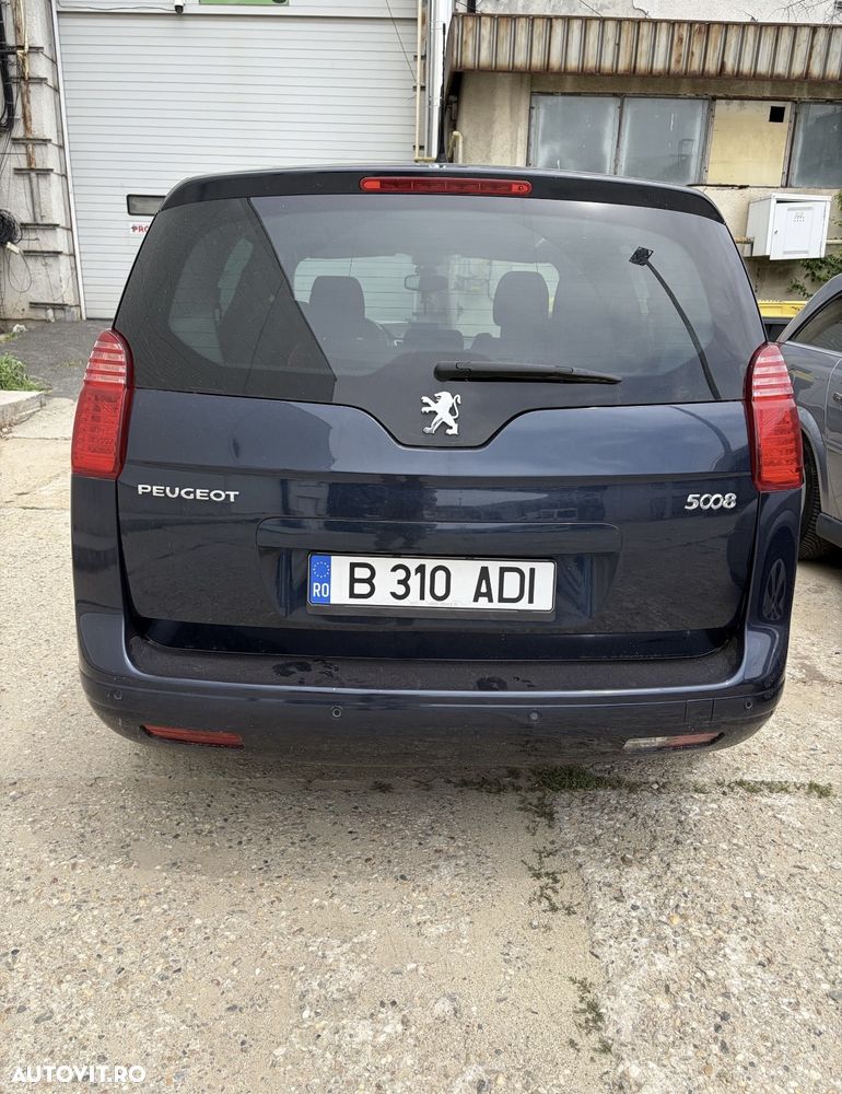 Peugeot 5008 1.6 HDI Confort Pack - 3