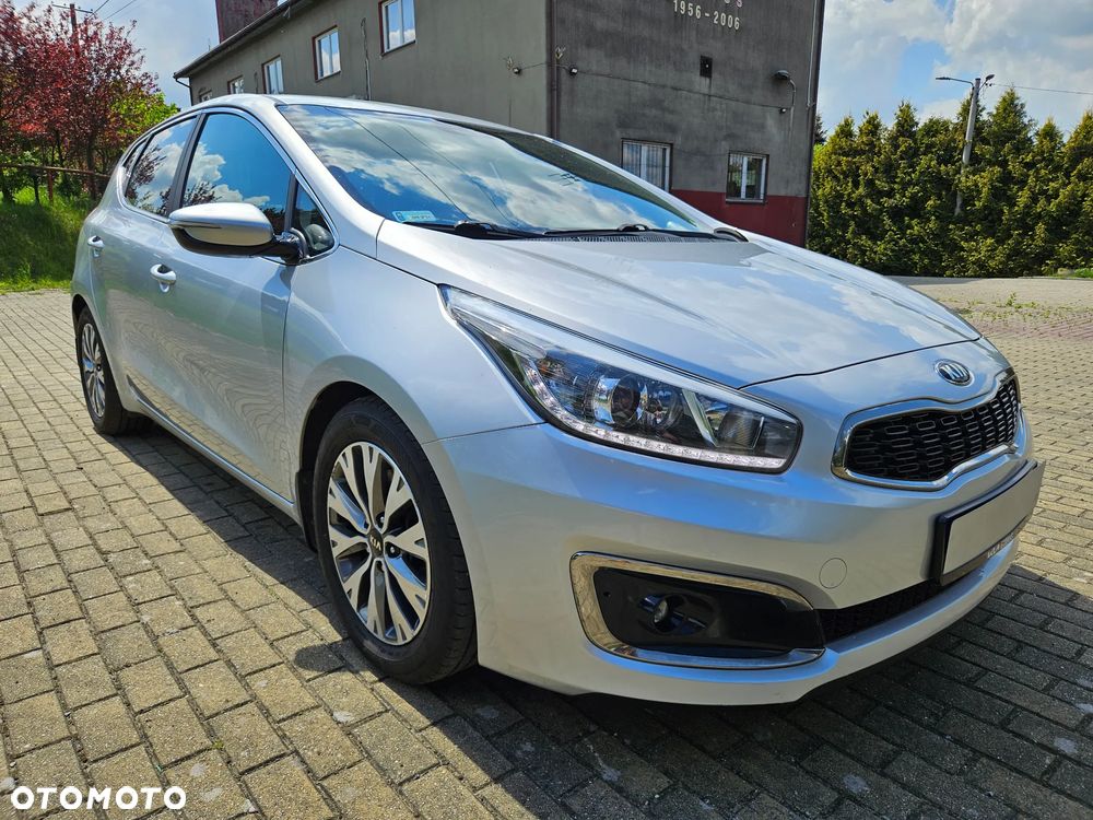 Kia Ceed 1.6 GDI L Business Line - 4