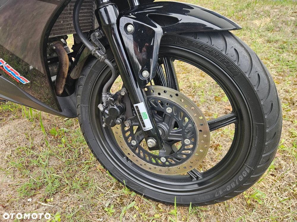 Honda CBR - 13