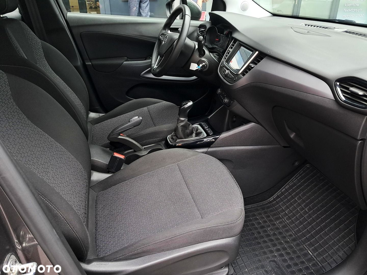 Opel Crossland - 10