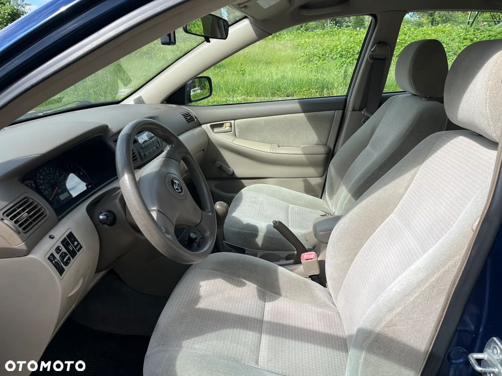 Toyota Corolla - 8