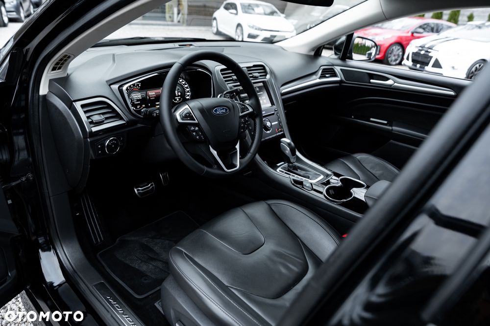 Ford Mondeo 2.0 EcoBoost ST-Line - 17