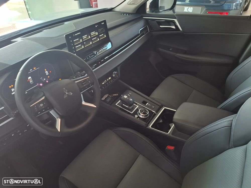 Mitsubishi Outlander 2.4 PHEV Sport Edition - 17