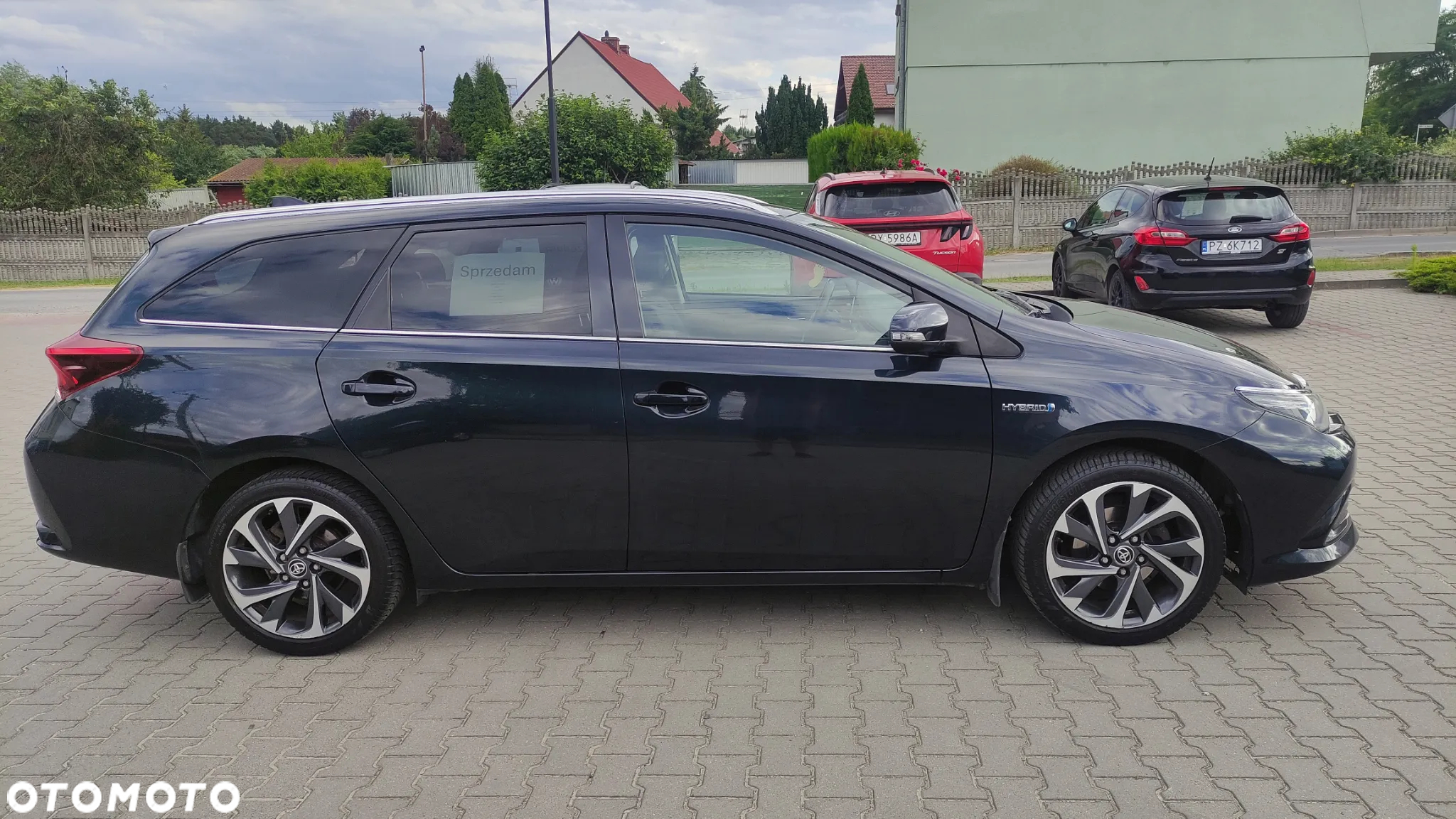 Toyota Auris Hybrid 135 Comfort - 2