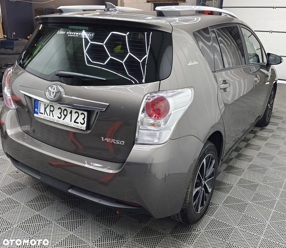 Toyota Verso 1.8 Premium 7os - 4