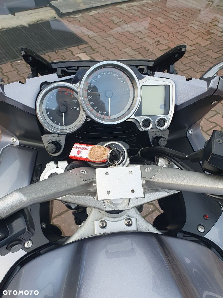 Yamaha FJR - 13