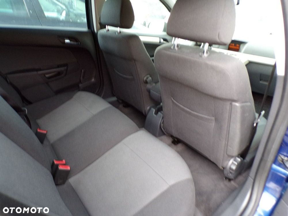 Opel Astra - 30