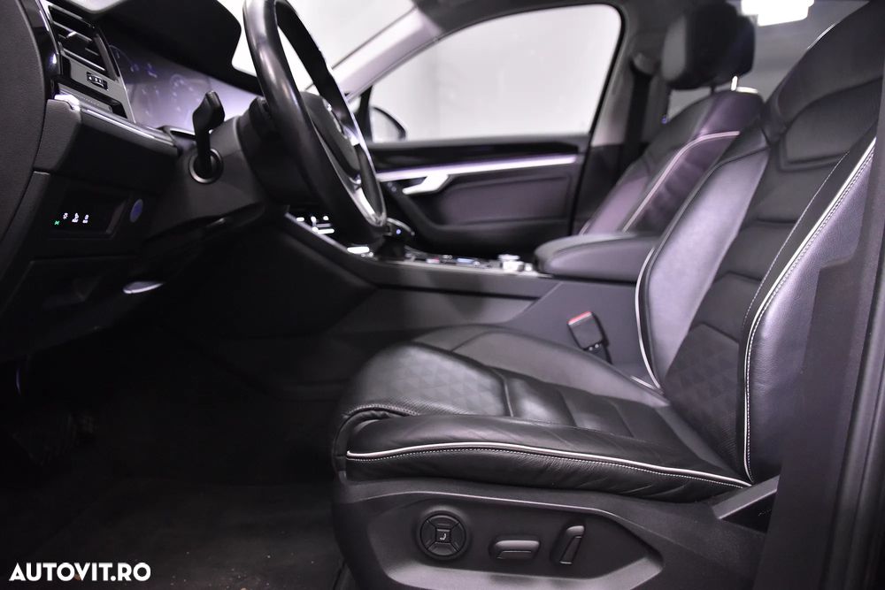 Volkswagen Touareg - 26