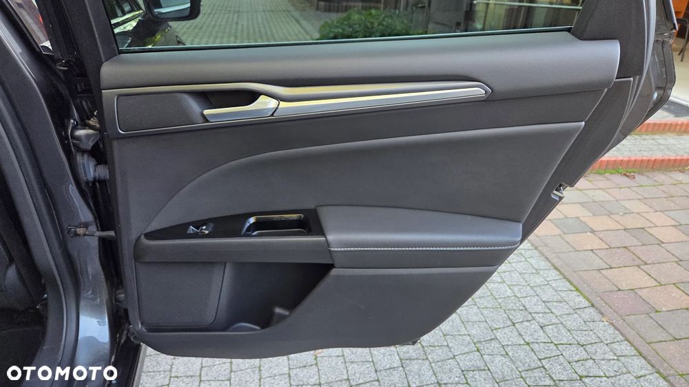 Ford Mondeo 2.0 TDCi STart-Stopp Titanium - 38
