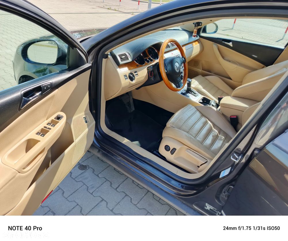 Volkswagen Passat 2.0 TDI DPF Sportline DSG - 21