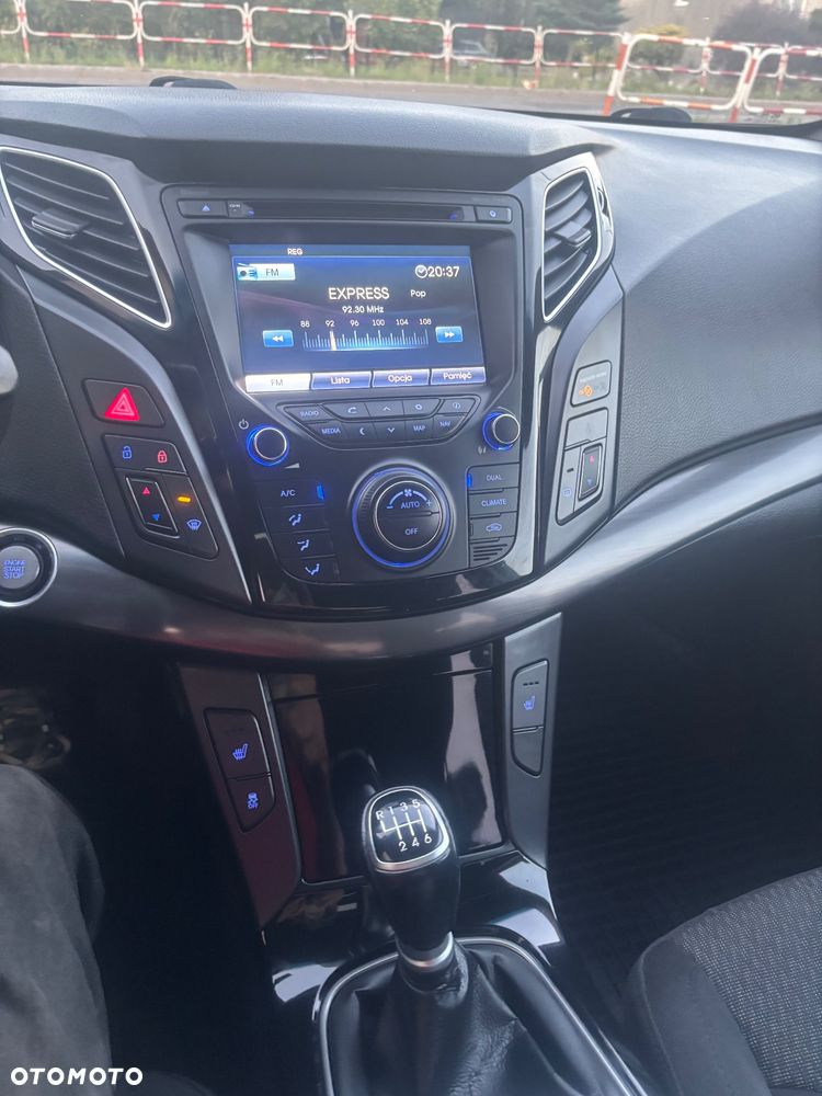 Hyundai i40 Kombi 2.0 Premium - 36