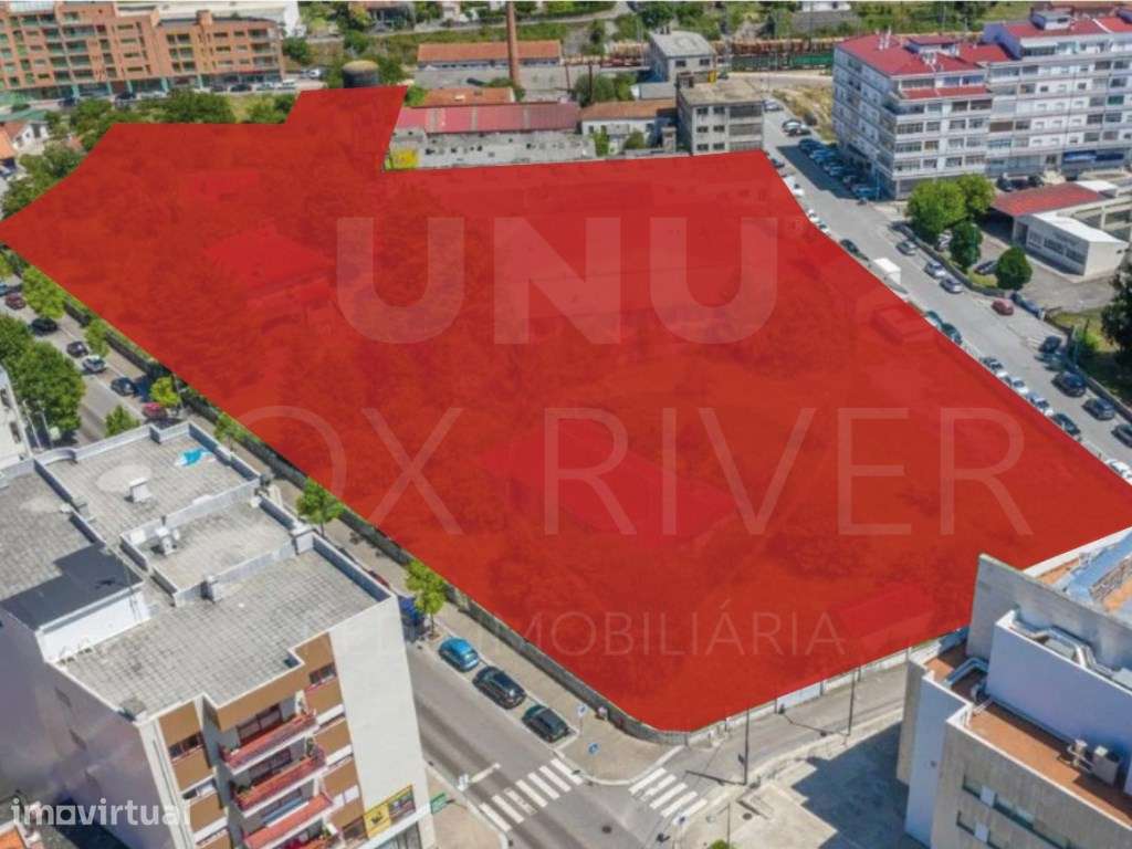 Terreno para construção no Centro de Valença, Portugal - Grande imagem: 2/11