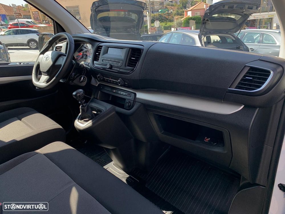 Toyota Proace Verso 1.5 D-4D L1 1.0T Comfort 9L - 17
