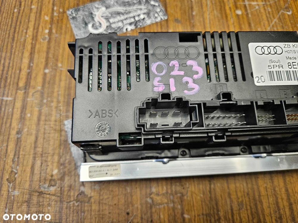 Klimatronik 8E0820043 Panel Sterowania Nawiewu Klimatyzacji Czarny Soul 1 DIN AUDI A4 B6 - 11
