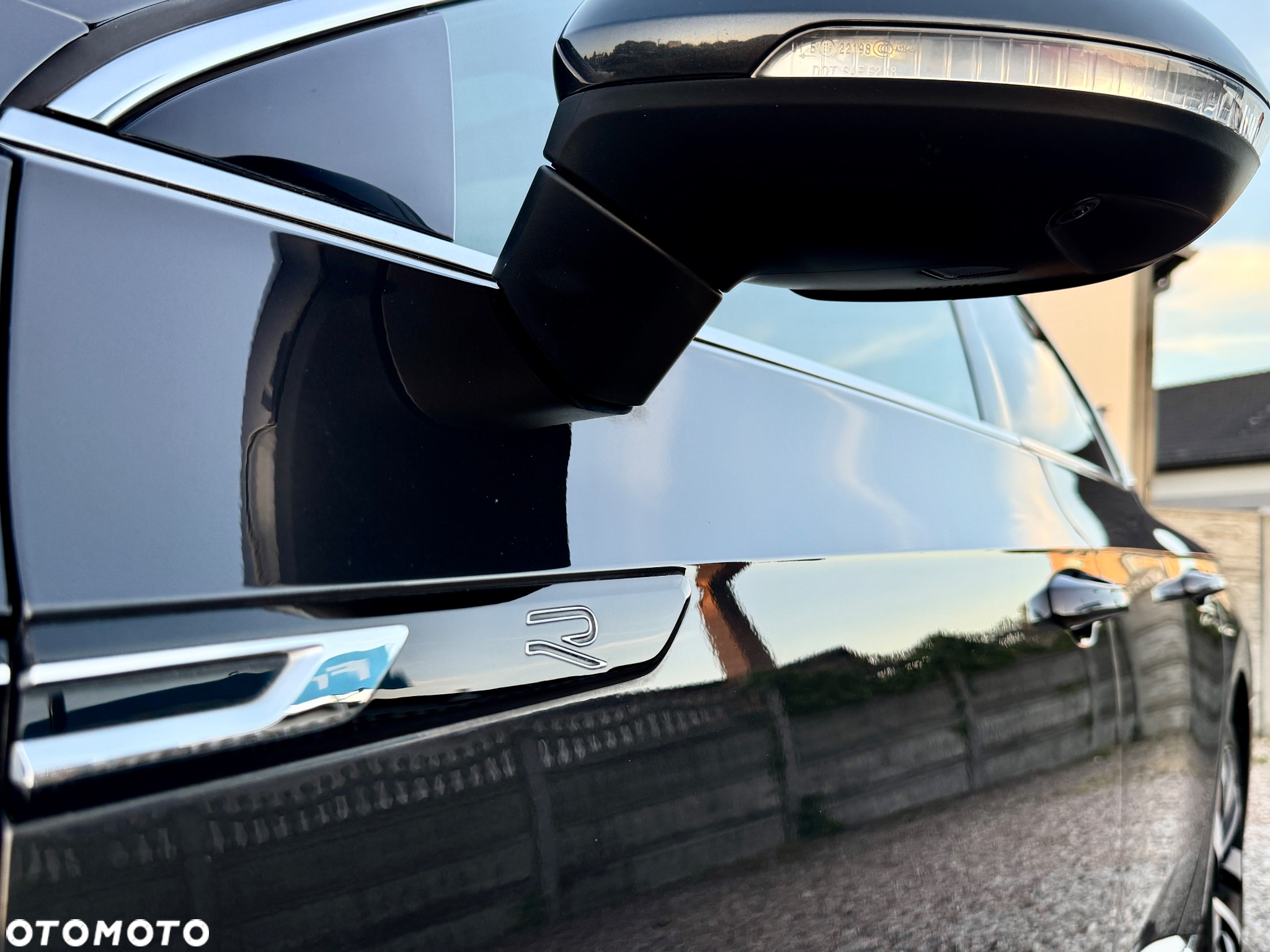 Volkswagen Arteon 2.0 TDI 4Motion R-Line DSG - 17
