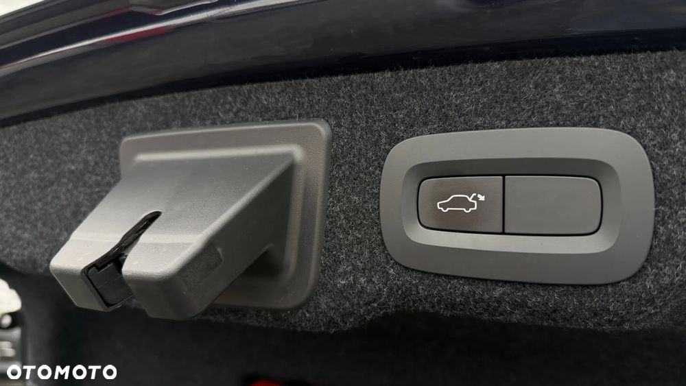 Volvo S90 - 11