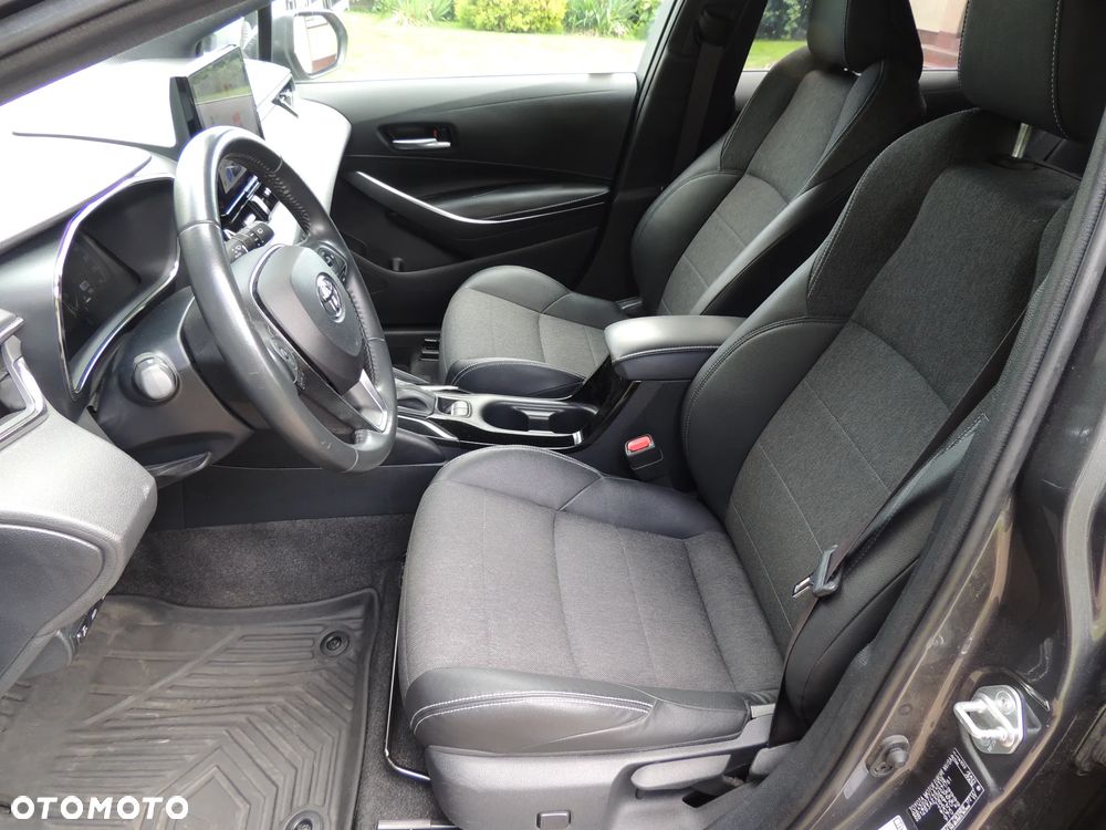 Toyota Corolla 1.8 Hybrid Style - 24