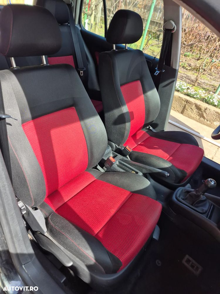 Volkswagen Golf 2.0 - 13