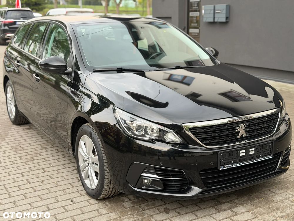 Peugeot 308 BlueHDi 130 EAT8 Business - 6