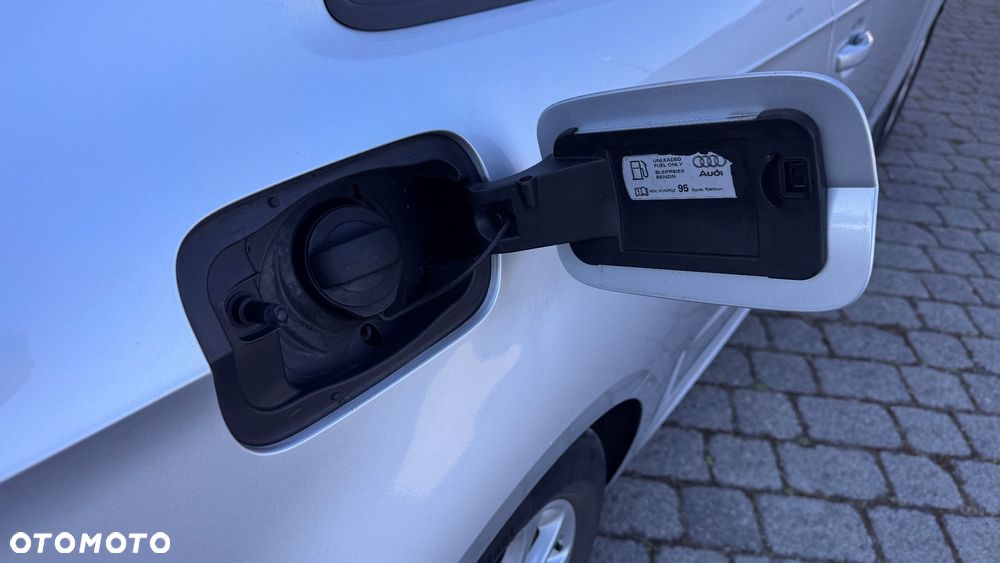 Audi A3 3-drzwiowe 1.4 TFSI Attraction - 28