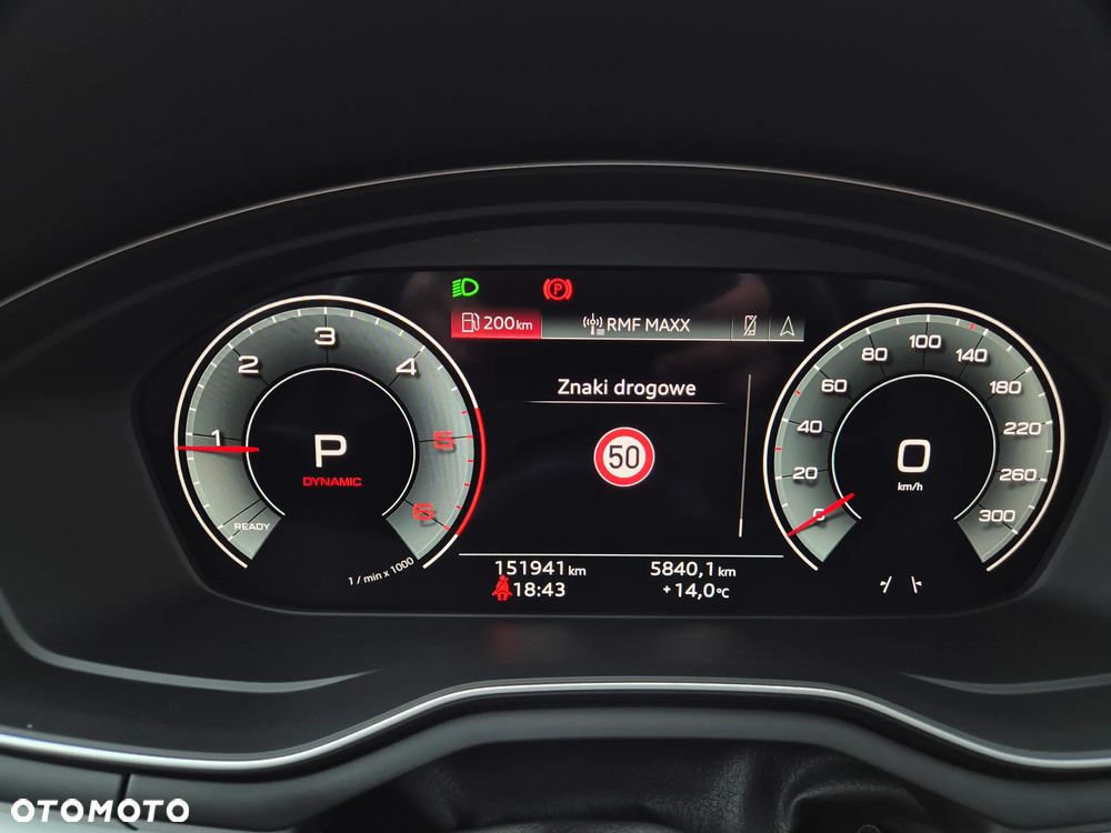 Audi A4 Avant 40 TDI quattro S tronic S line - 29