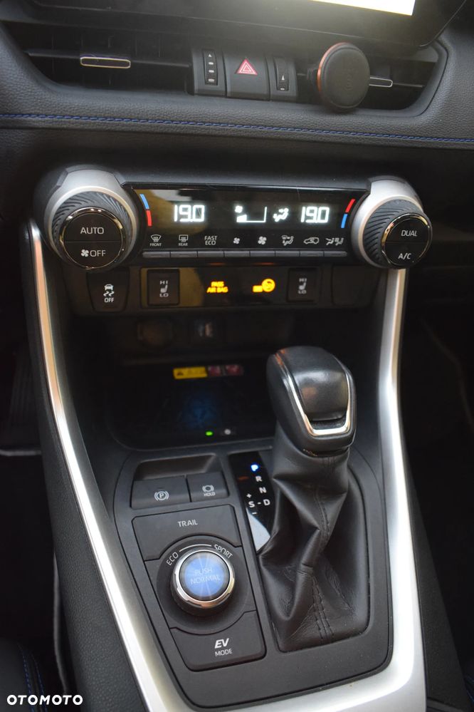 Toyota RAV4 2.5 Hybrid Selection 4x4 - 13