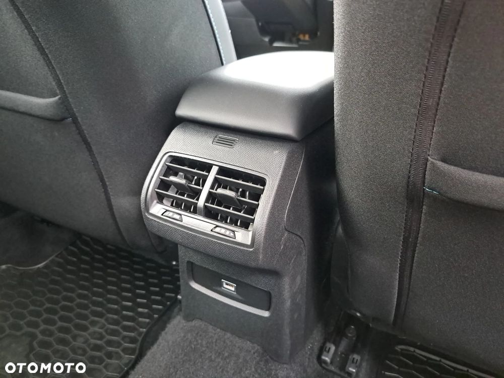 Citroën C4X - 26
