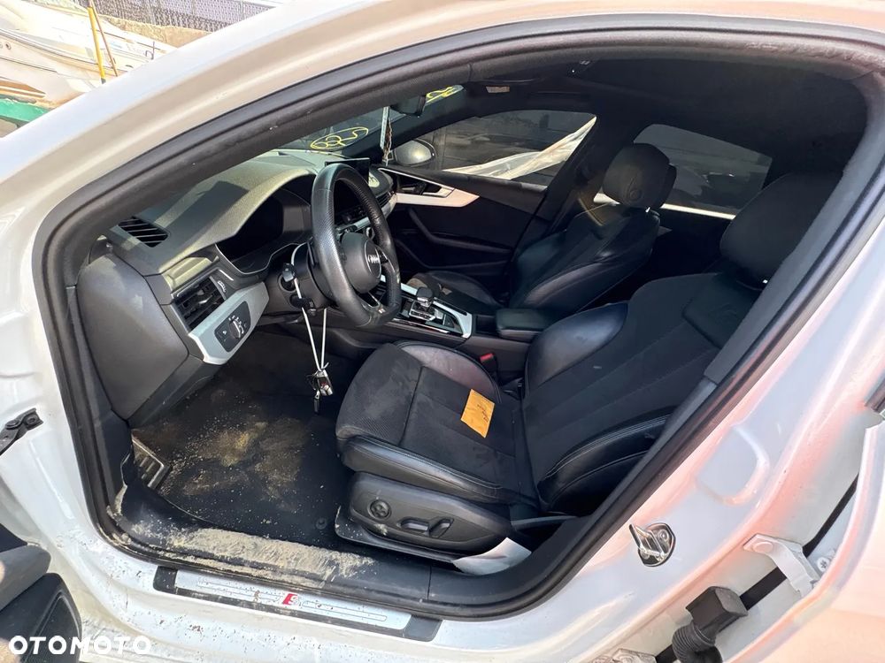 Audi A4 Limousine 45 TFSI quattro S tronic advanced - 12