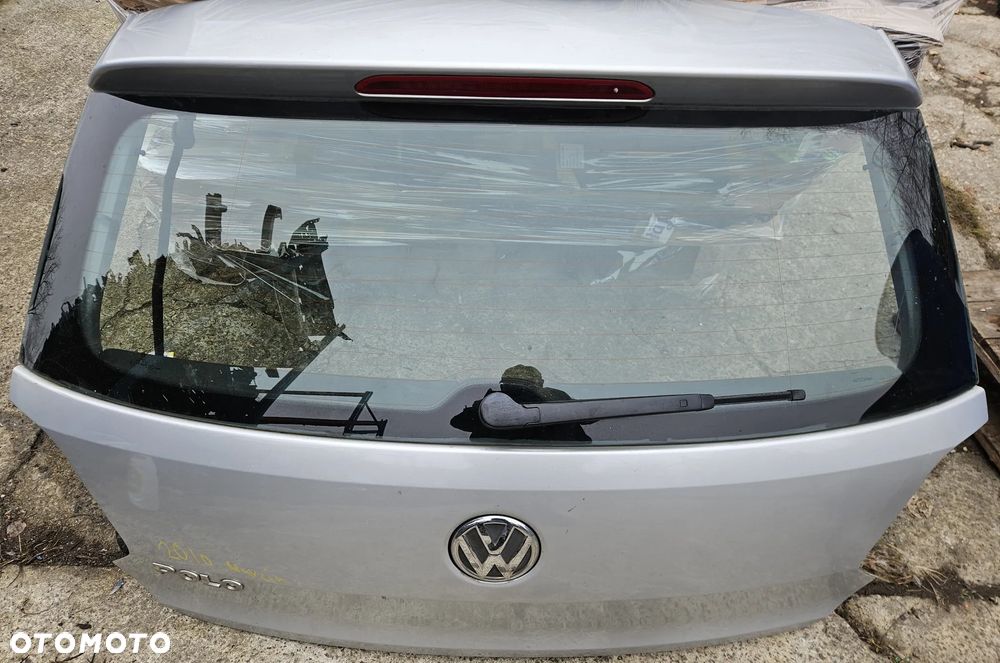 VW Polo klapa bagażnika szyba tył tylna  6R 12r - 1