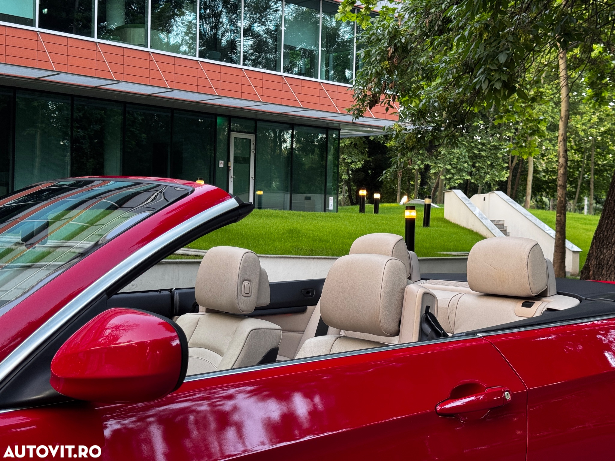 BMW Seria 3 318i - 12