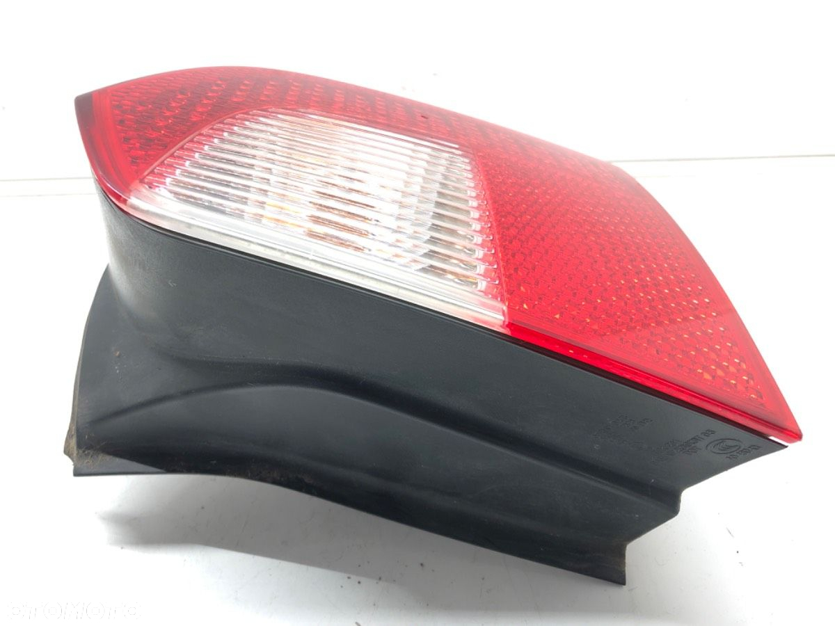 LAMPA PRAWY TYŁ - 243.00 PLN - VOLVO V70 III (135) 2007 - 2016 T5 177 kW [241 KM] benzyna 2010 - - 2
