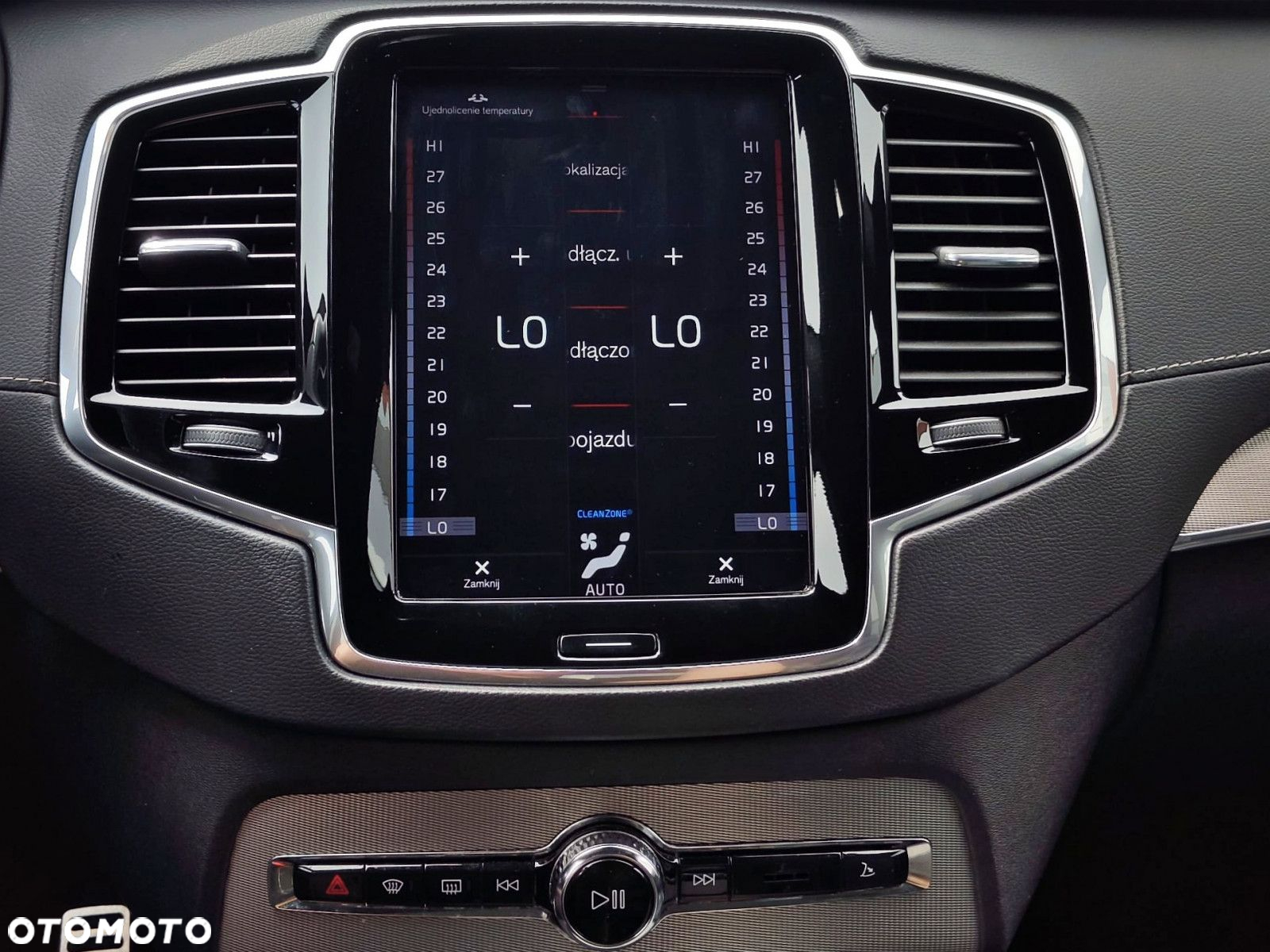 Volvo XC 60 - 25