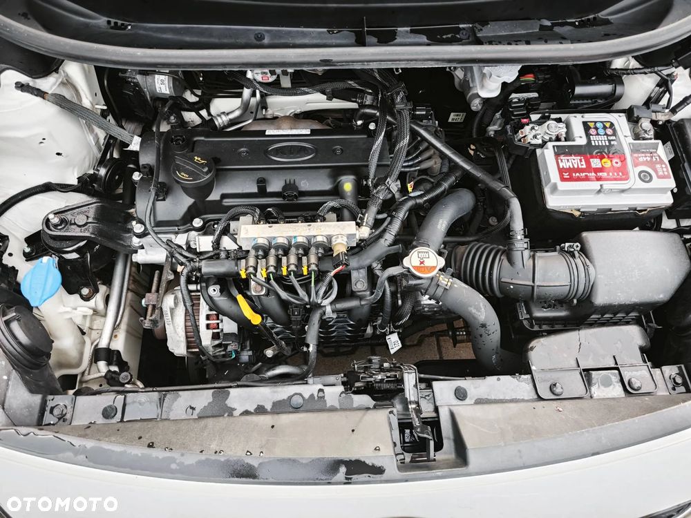 Kia Rio 1.2 M - 24