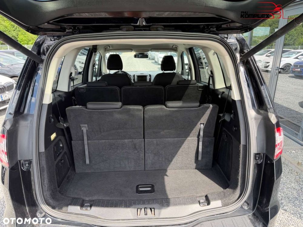 Ford Galaxy - 8