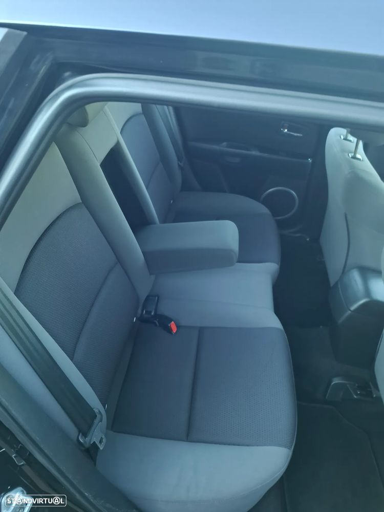 Mazda 3 MZ-CD 1.6 Exclusive - 11