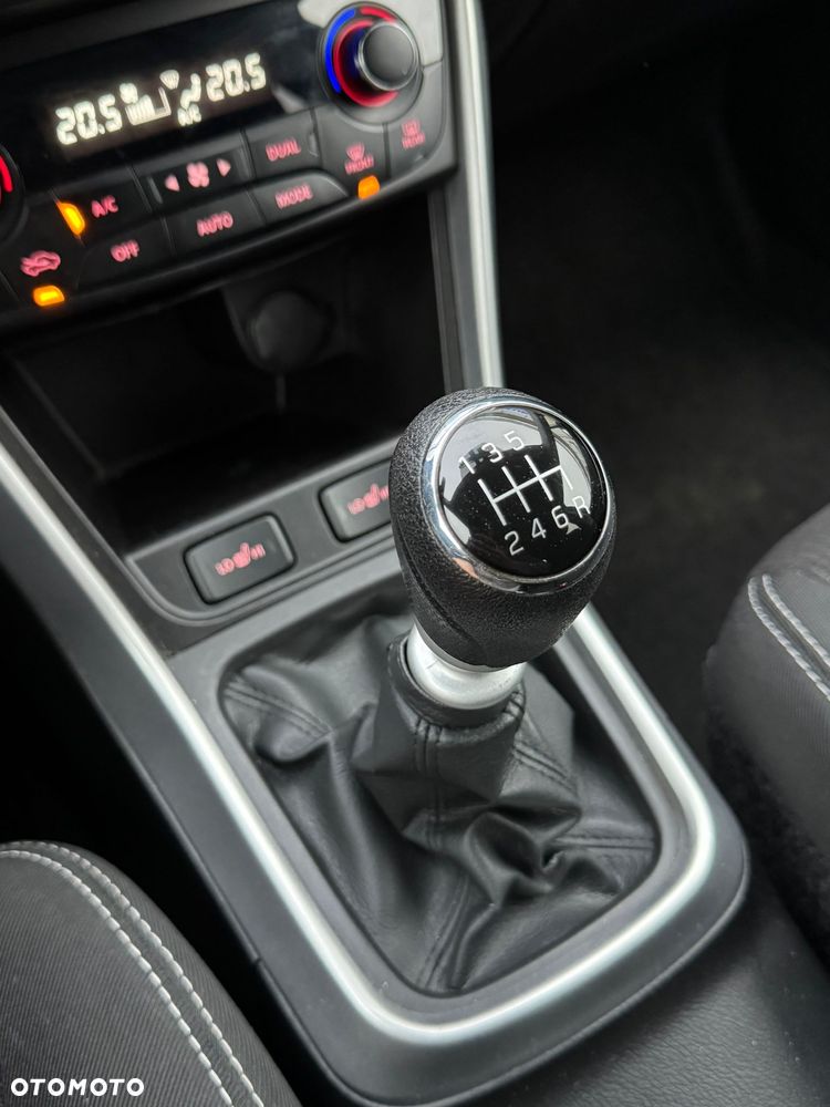 Suzuki SX4 1.6 Premium - 13