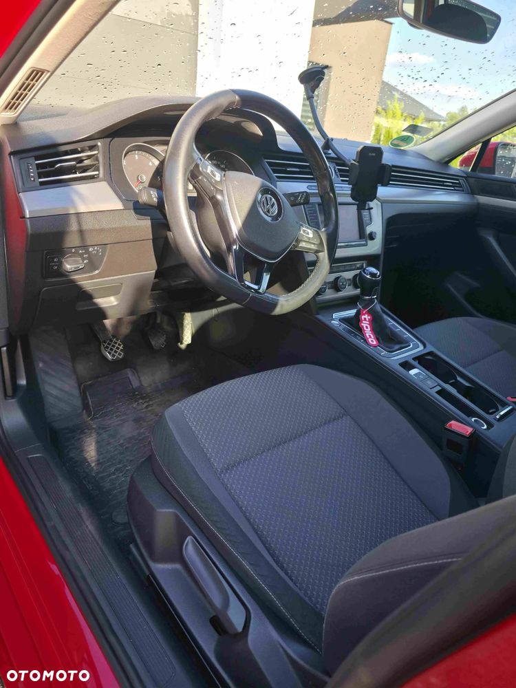 Volkswagen Passat 1.6 TDI BMT Comfortline - 7