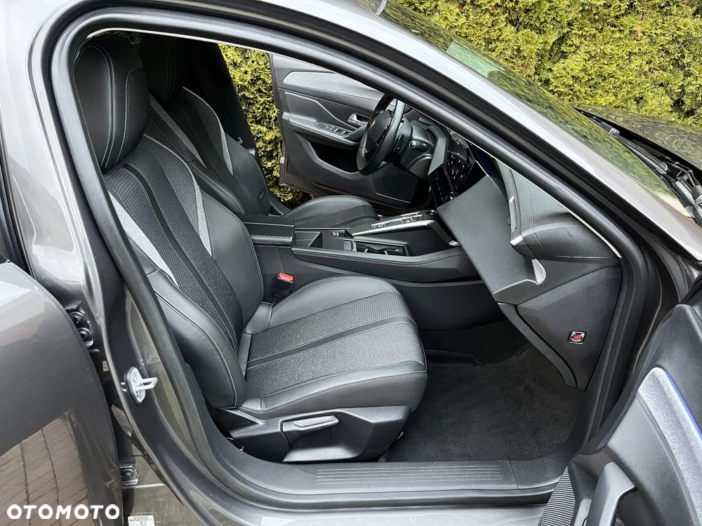 Peugeot 308 - 23