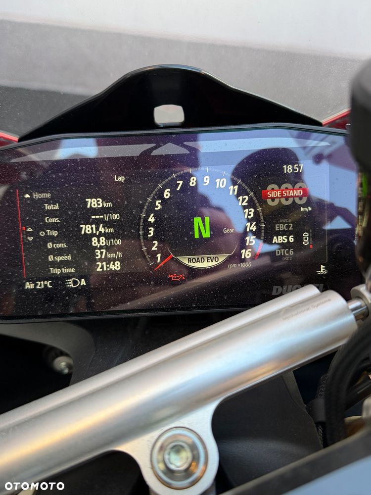 Ducati Panigale V4S - 4