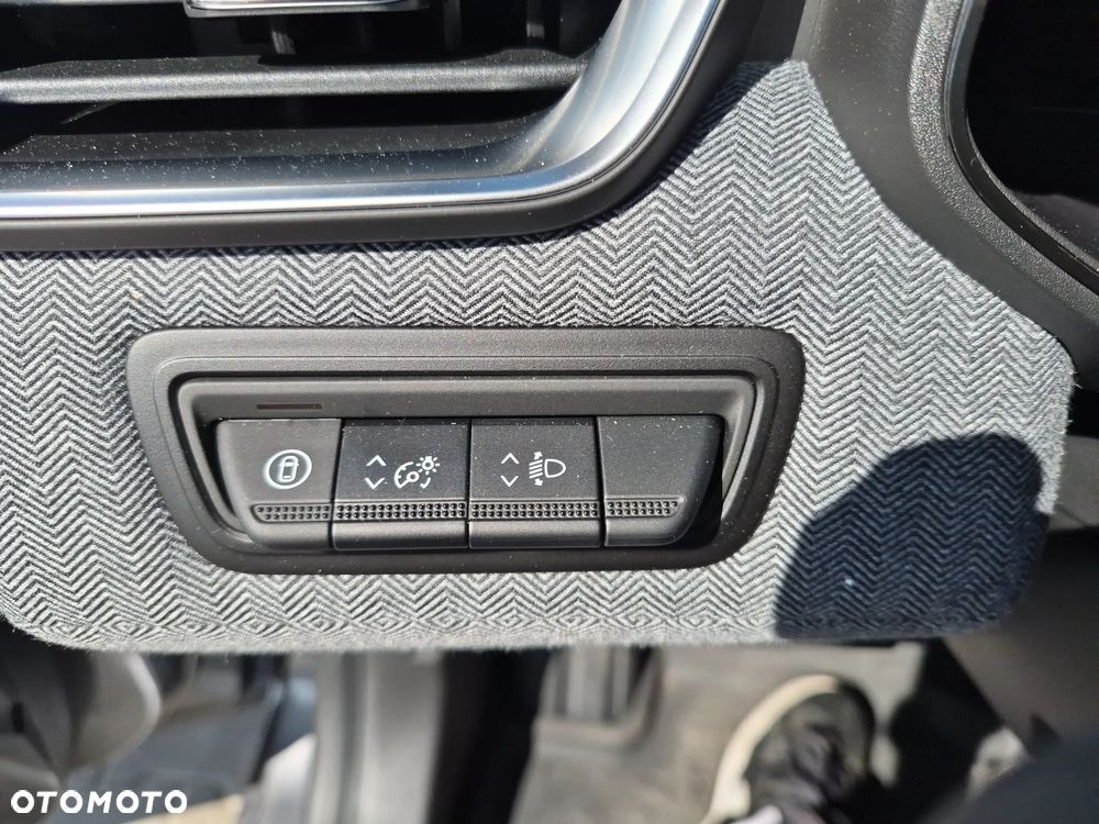 Renault Clio 1.0 TCe Techno - 22