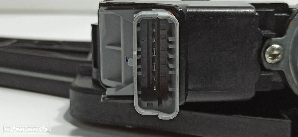 ELEVADOR FRENTE DIREITO PEUGEOT 208 - 3