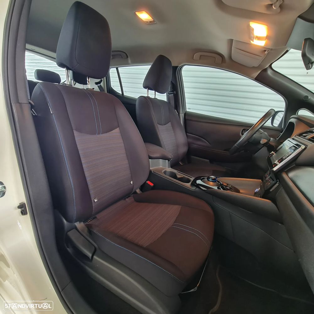 Nissan Leaf Acenta - 23