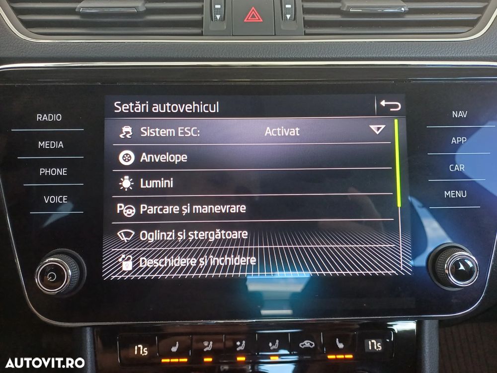 Skoda Superb 2.0 TDI DSG Ambition - 18