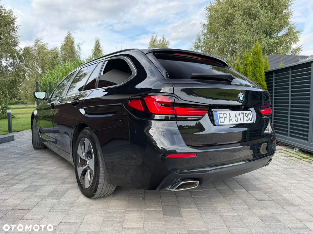 BMW Seria 5 520d mHEV - 4