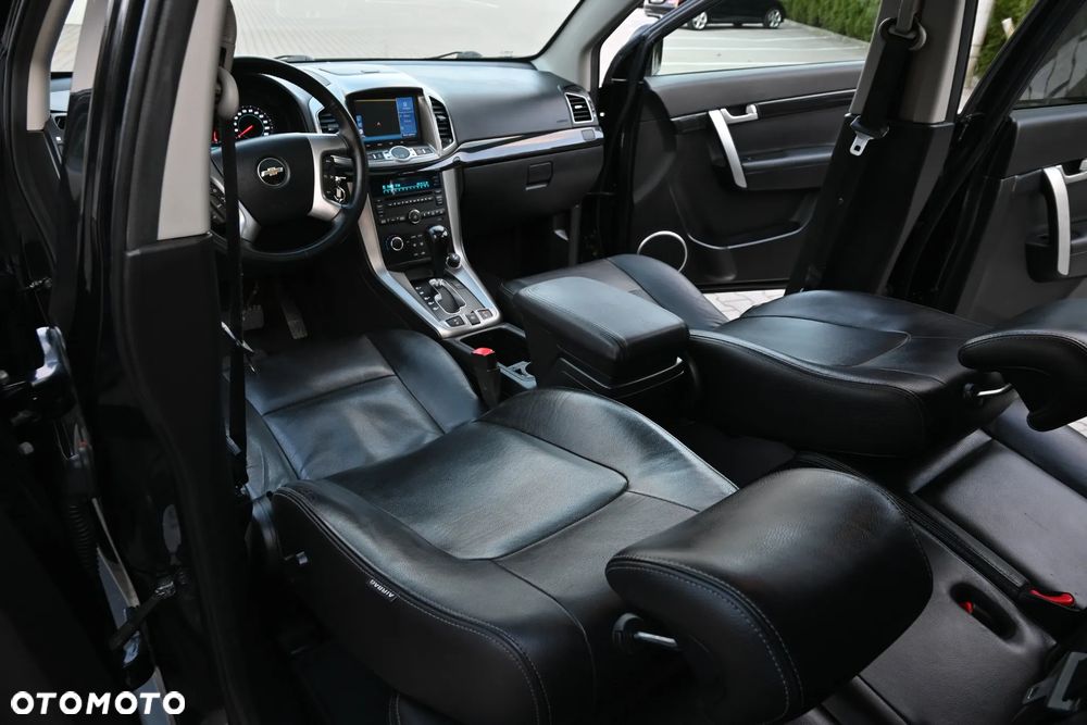 Chevrolet Captiva 3.0 4WD LTZ - 29