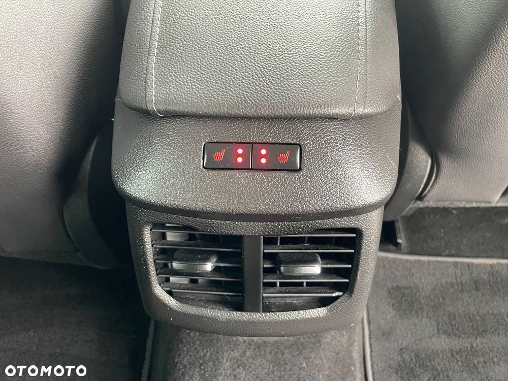 Ford Mondeo - 25