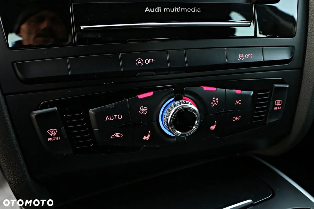 Audi A4 Limousine - 31